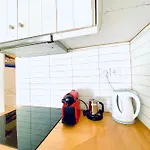 Sunny House Apartment *